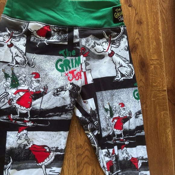 The Grinch x Justice graphic print leggings in size S - Picture 2 of 6